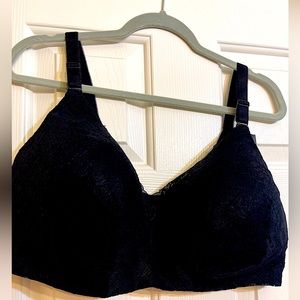Torrid Black Lace Everyday Wire Free Bra 42DDD